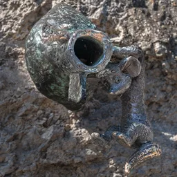Overview photograph of the Bomb miniature by Mihály Kolodko.