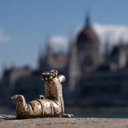 Overview photograph of the Chief Worm miniature by Mihály Kolodko.