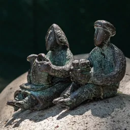 Overview photograph of the Auntie Aranka and Uncle Béla miniature by Mihály Kolodko.